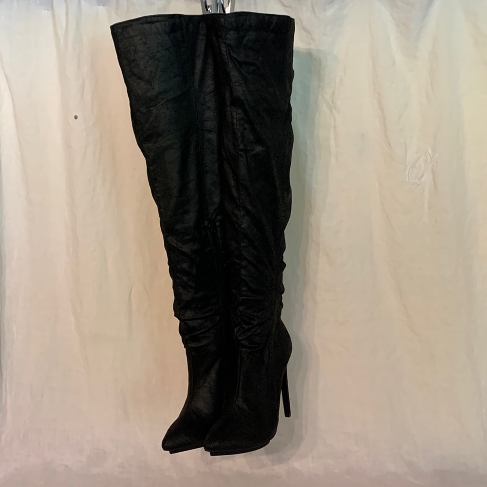 High heel boots - Picture 1 of 5